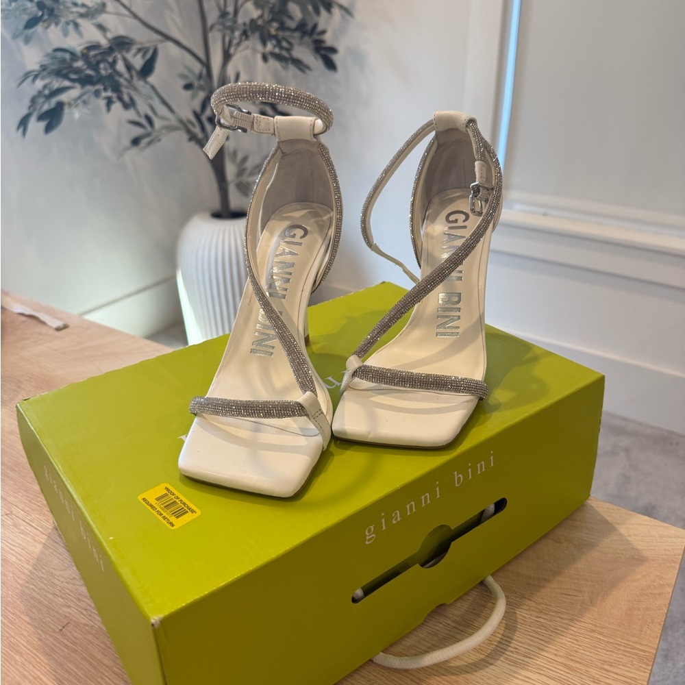 Gianni Bini White and Silver Strappy Heels